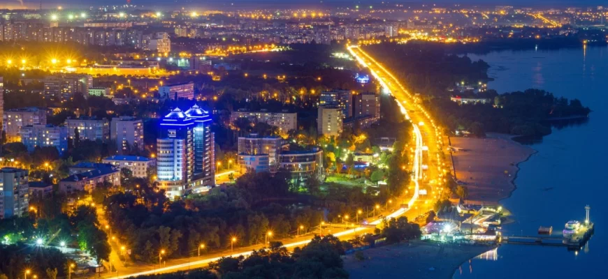 Вечерний город Запорожье, Украина